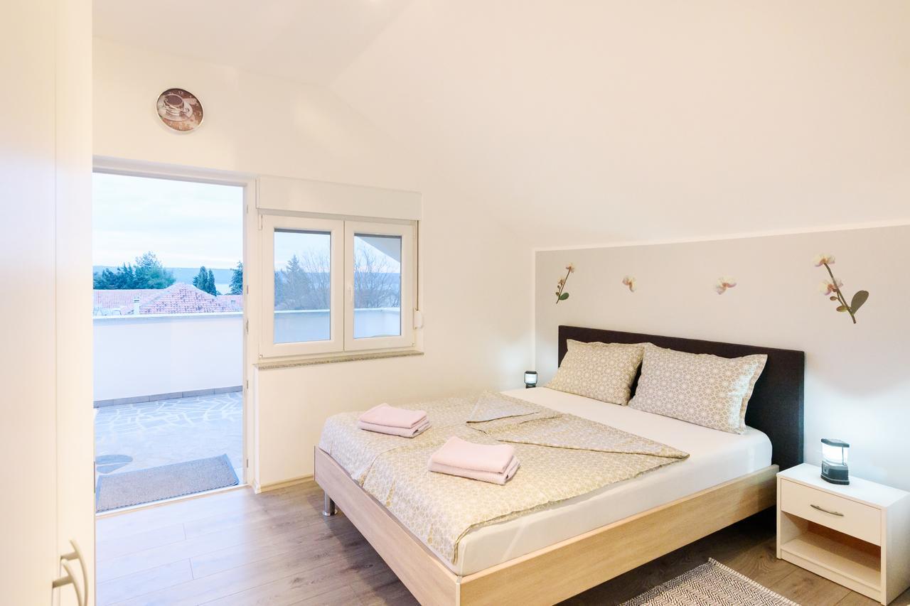 Apartmani Orhideja Gornji Karin Exteriör bild